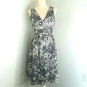 Van Heusen womens dress size 8